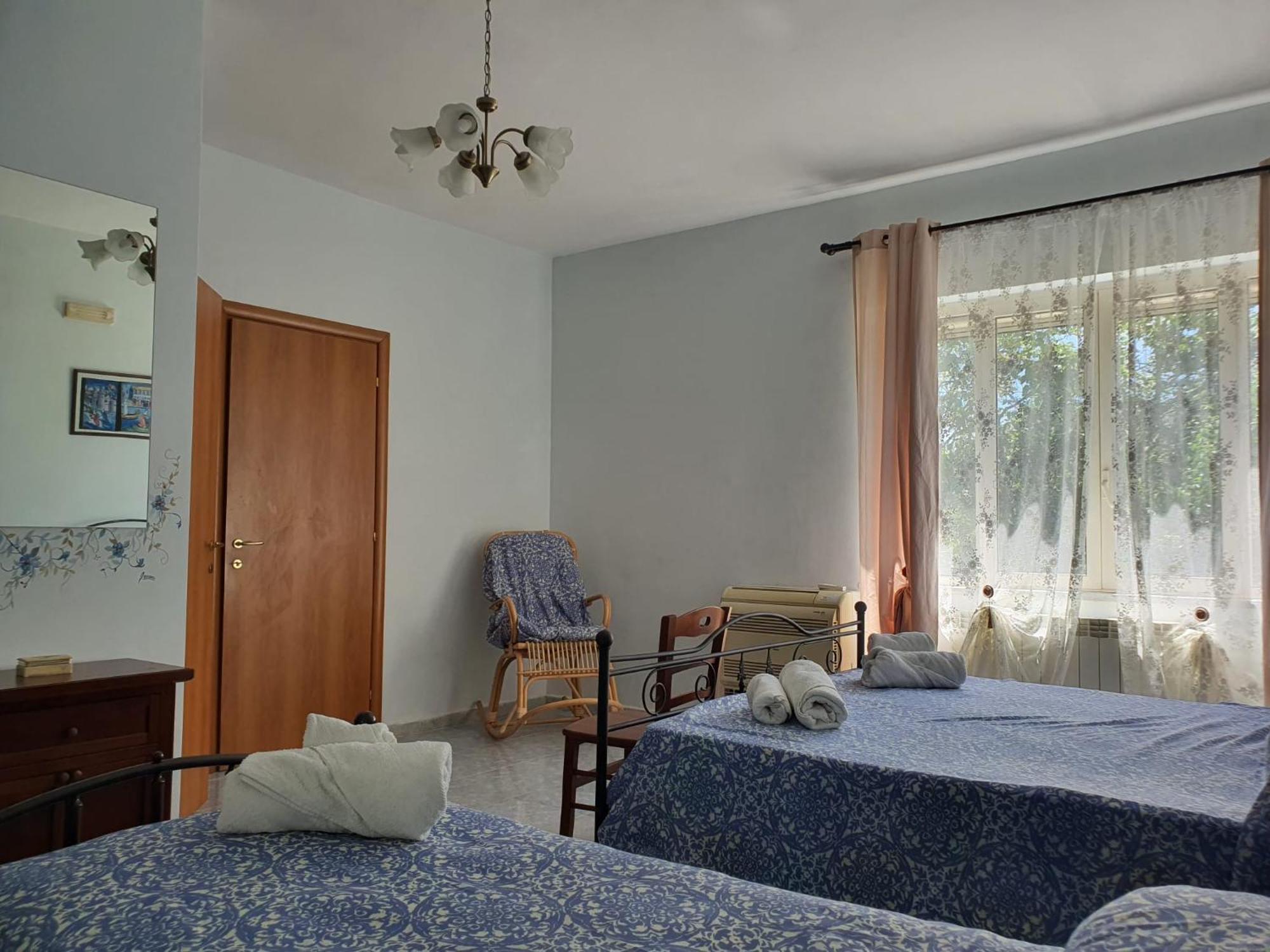Libro Di Sogni - B&B Letterario Caserta Vecchia Eksteriør billede